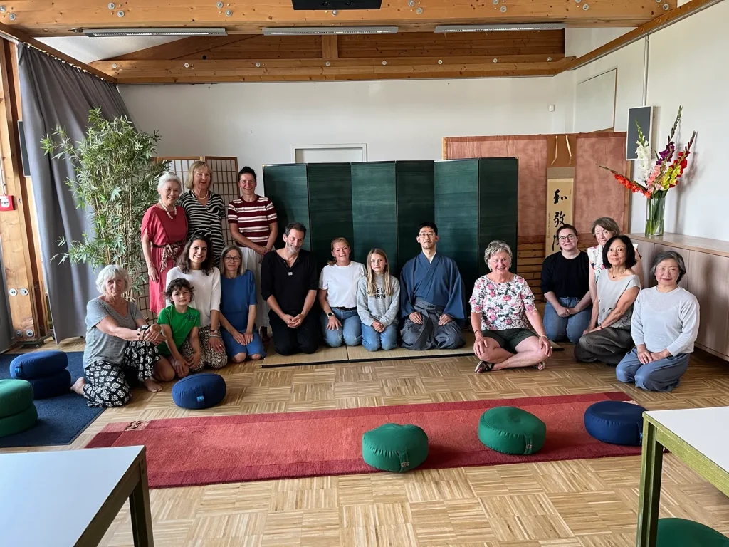 Group photo after a Chanoyu session in Herrsching.