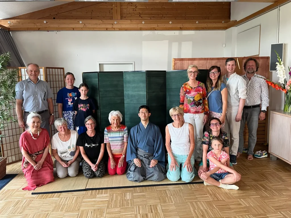 Group photo with participants after another Chanoyu session in Herrsching.